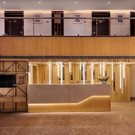 Deventure Sarovar Portico Patel Nagar 新德里 外观 照片