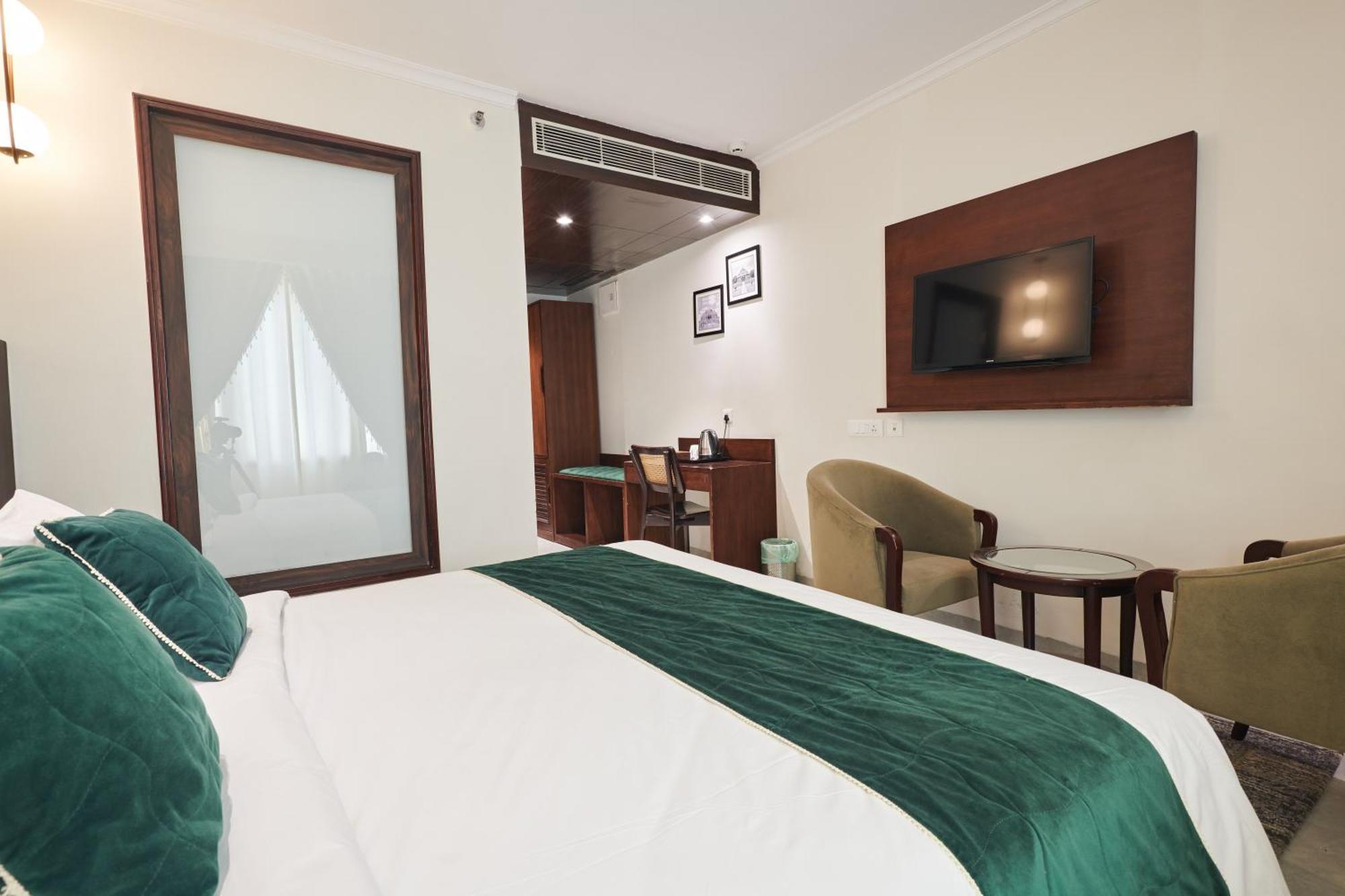 Deventure Sarovar Portico Patel Nagar 新德里 外观 照片
